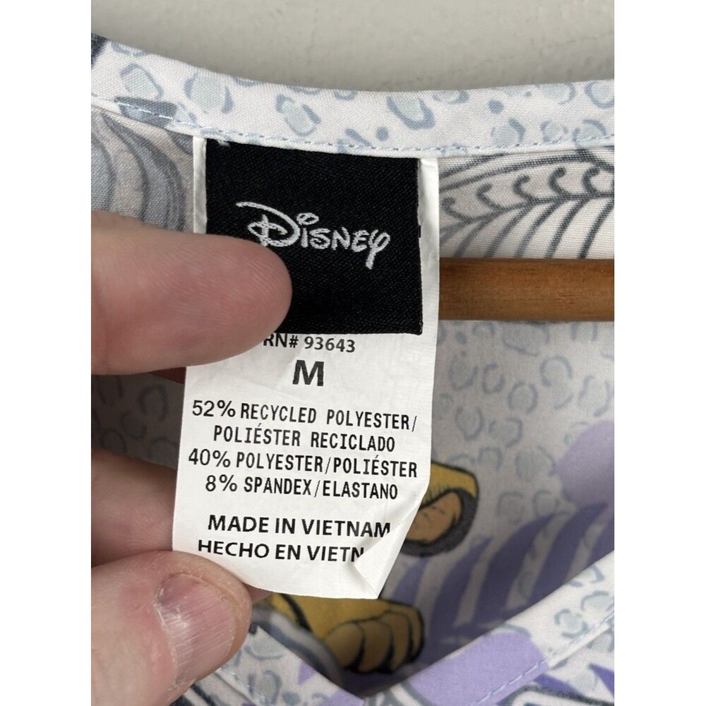 Disney Branded Lion King Scrub Top Women's Size Medium Short Sleeve - Picture 4 of 6